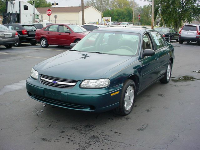 Chevrolet Malibu 2001 photo 2
