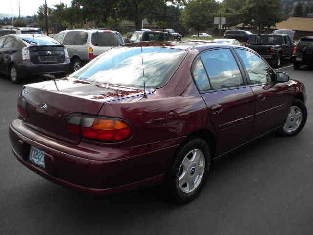 Chevrolet Malibu 2001 photo 2
