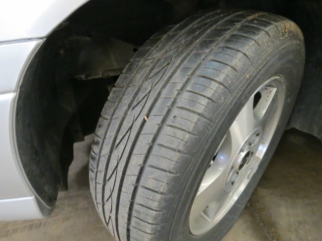 Chevrolet Malibu 2002 photo 3