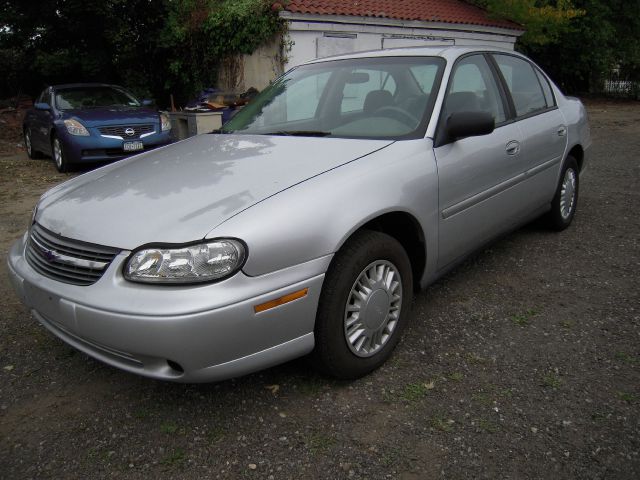 Chevrolet Malibu Base Sedan