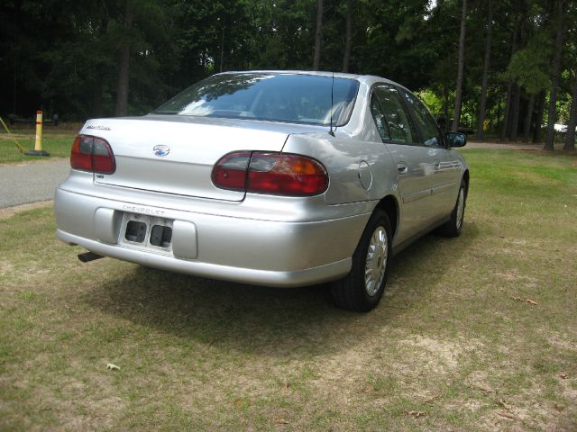 Chevrolet Malibu 2002 photo 2