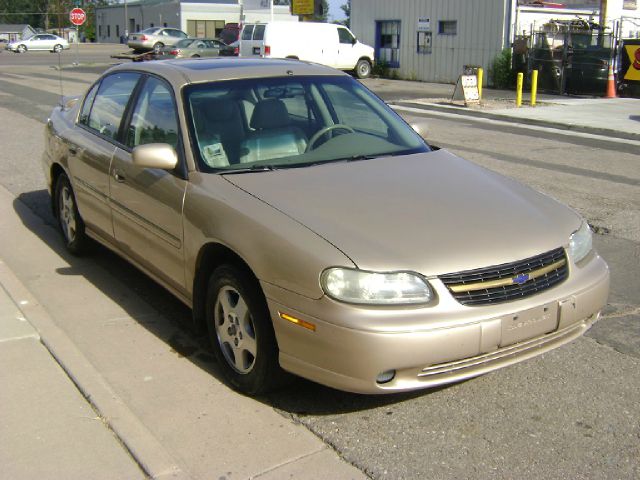 Chevrolet Malibu 2002 photo 1