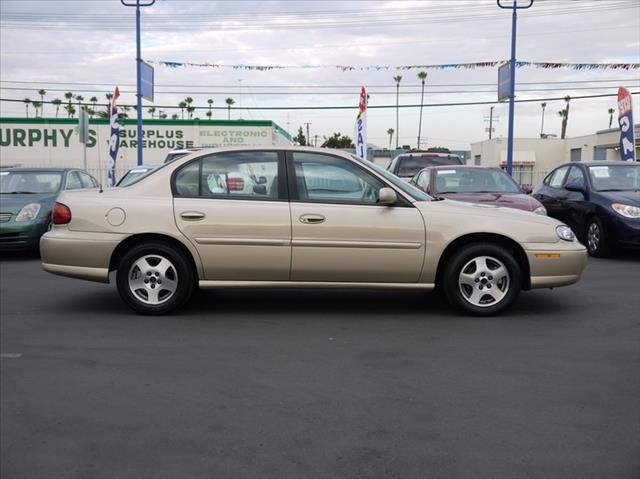 Chevrolet Malibu 2002 photo 2