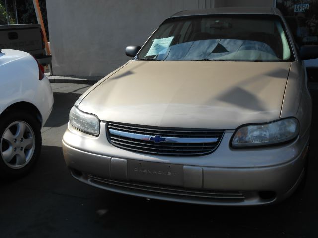 Chevrolet Malibu Base Sedan