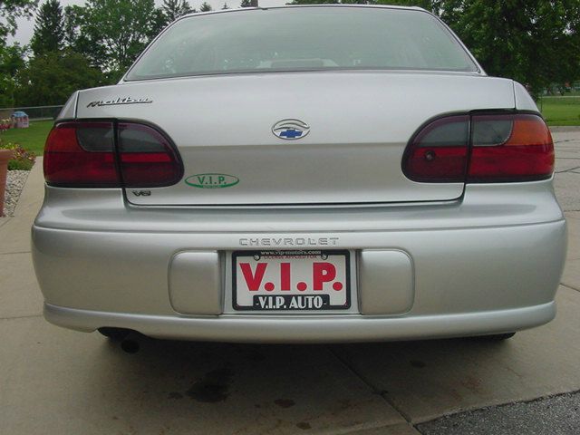 Chevrolet Malibu 2002 photo 3