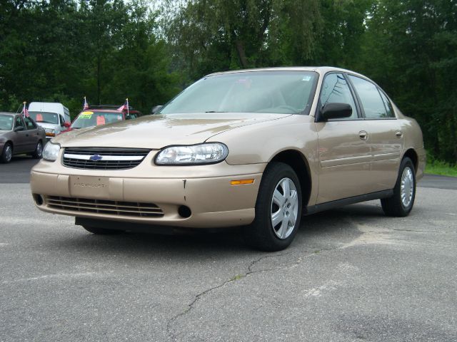 Chevrolet Malibu 2002 photo 2