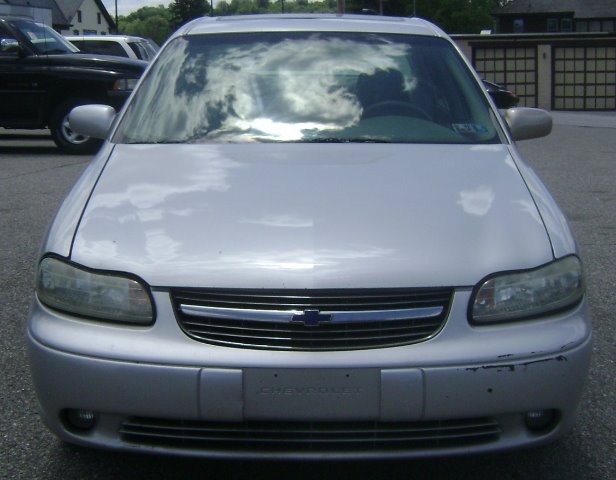Chevrolet Malibu 2002 photo 1