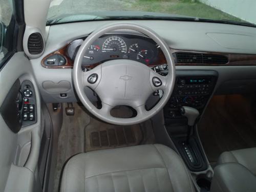 Chevrolet Malibu 2003 photo 1