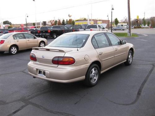 Chevrolet Malibu 2003 photo 3