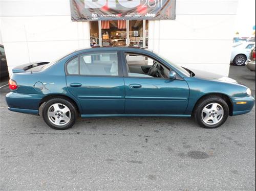 Chevrolet Malibu 2003 photo 2