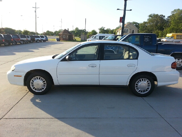 Chevrolet Malibu 2003 photo 2