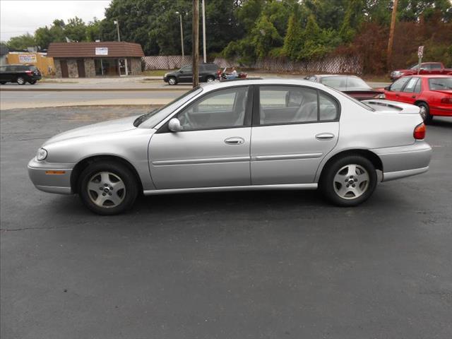 Chevrolet Malibu 2003 photo 2