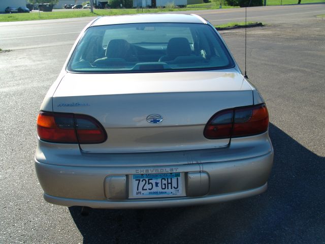 Chevrolet Malibu 2003 photo 2