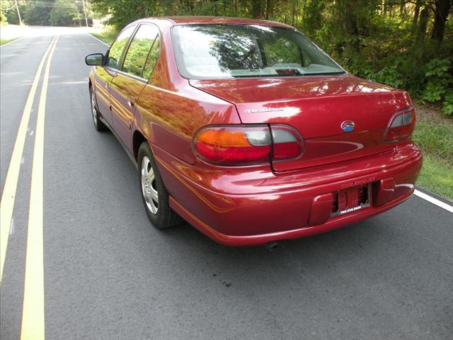 Chevrolet Malibu 2003 photo 3