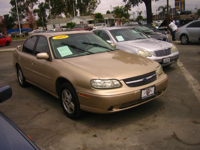 Chevrolet Malibu 2003 photo 2