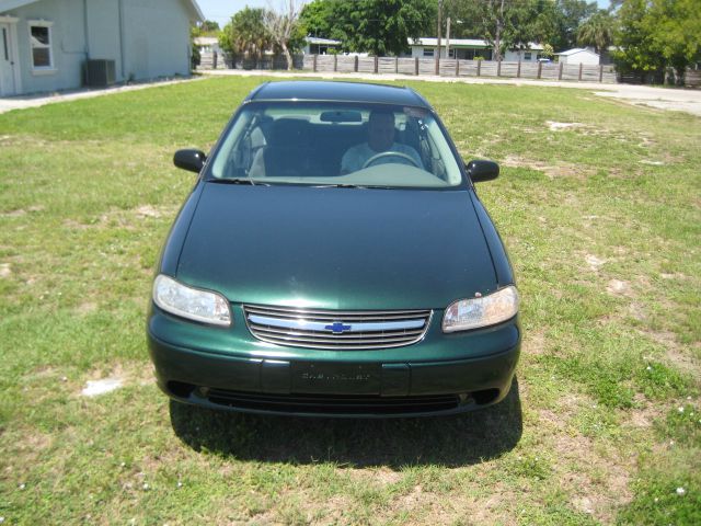 Chevrolet Malibu 2003 photo 2