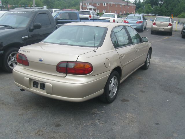 Chevrolet Malibu 2003 photo 3