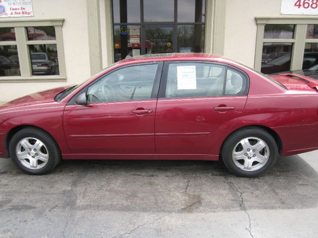 Chevrolet Malibu 2004 photo 3