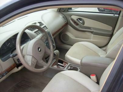 Chevrolet Malibu 2004 photo 2