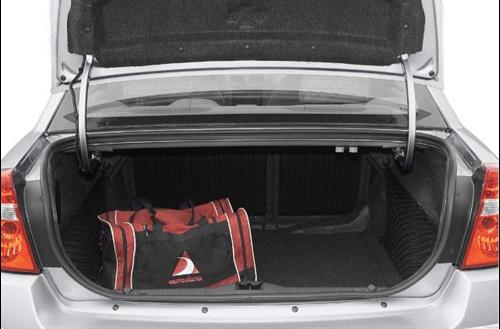 Chevrolet Malibu 2004 photo 1