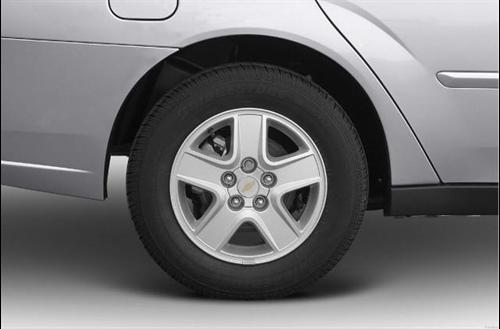 Chevrolet Malibu 2004 photo 2