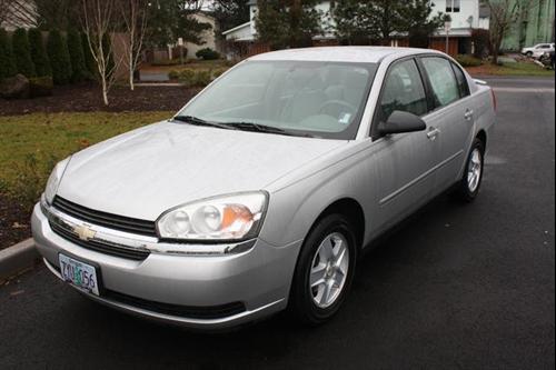 Chevrolet Malibu 2004 photo 2