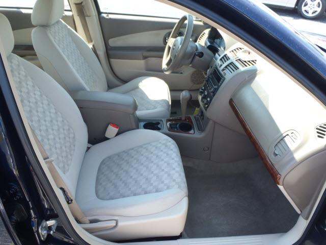Chevrolet Malibu 2004 photo 5