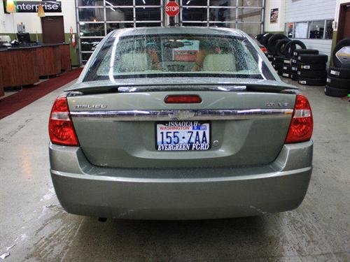 Chevrolet Malibu 2004 photo 1