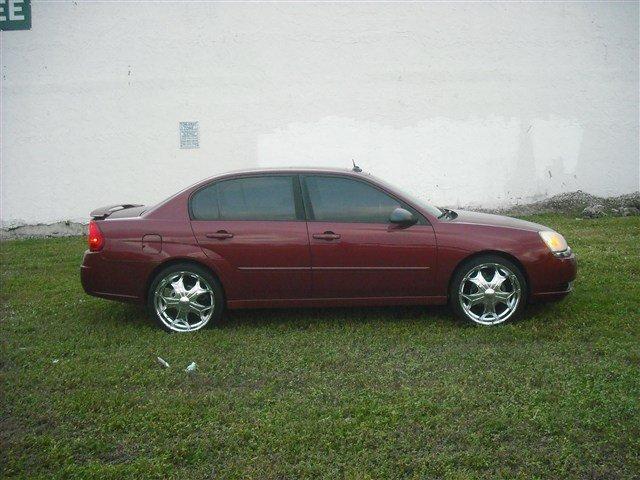 Chevrolet Malibu 2004 photo 1
