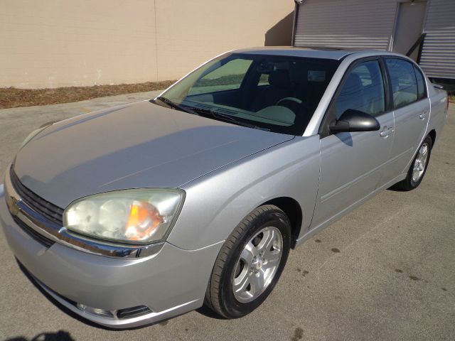 Chevrolet Malibu 2004 photo 1