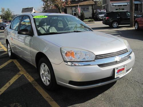 Chevrolet Malibu 2004 photo 2