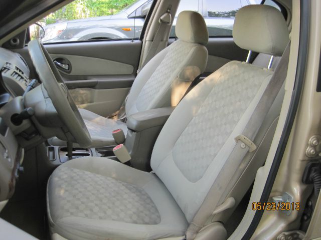 Chevrolet Malibu 2004 photo 1