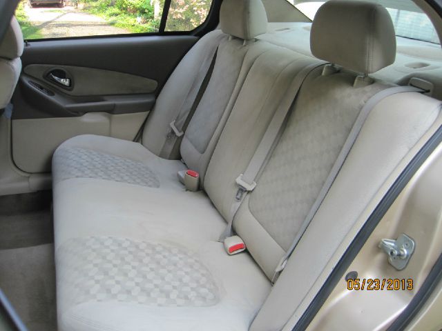 Chevrolet Malibu 2004 photo 11