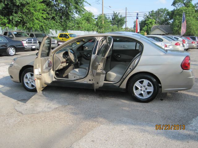 Chevrolet Malibu 2004 photo 17