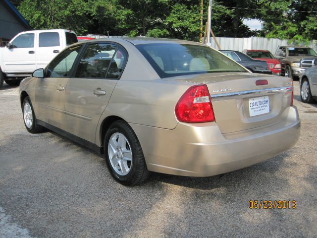 Chevrolet Malibu 2004 photo 23