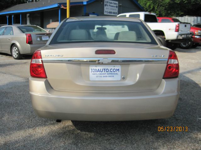 Chevrolet Malibu 2004 photo 24