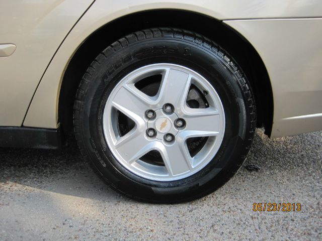 Chevrolet Malibu 2004 photo 29