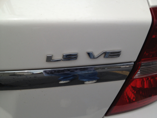 Chevrolet Malibu 2004 photo 2