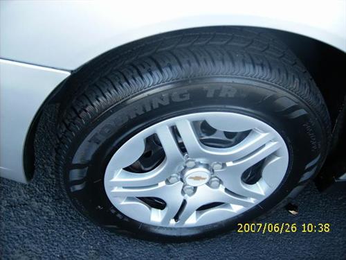 Chevrolet Malibu 2004 photo 1