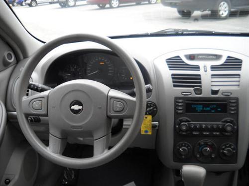 Chevrolet Malibu 2004 photo 5