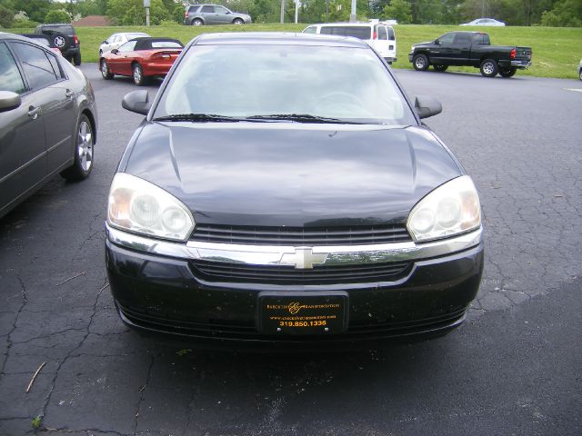 Chevrolet Malibu 2004 photo 3