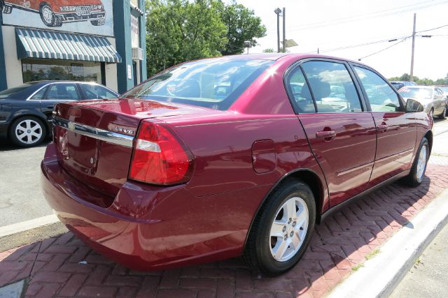 Chevrolet Malibu 2004 photo 4