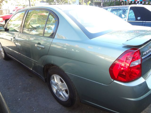 Chevrolet Malibu 2004 photo 4