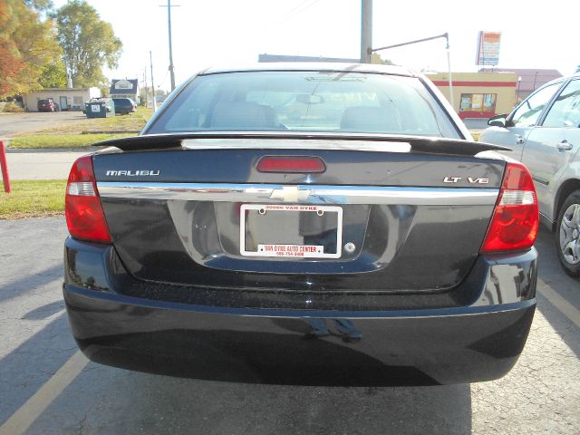 Chevrolet Malibu 2004 photo 1