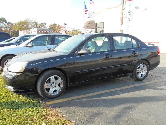 Chevrolet Malibu 2004 photo 3