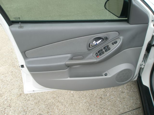 Chevrolet Malibu 2005 photo 20