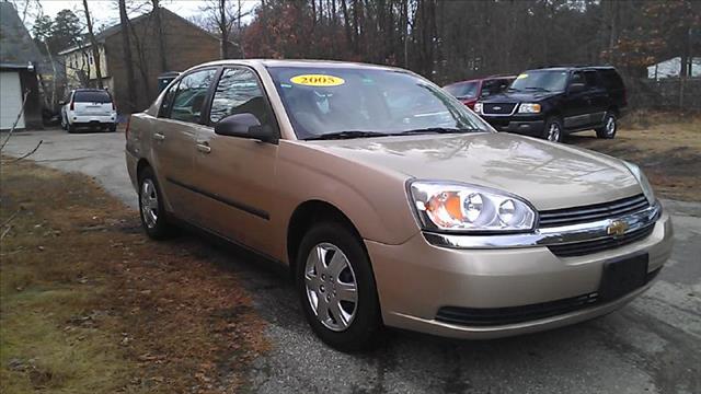 Chevrolet Malibu 2005 photo 2