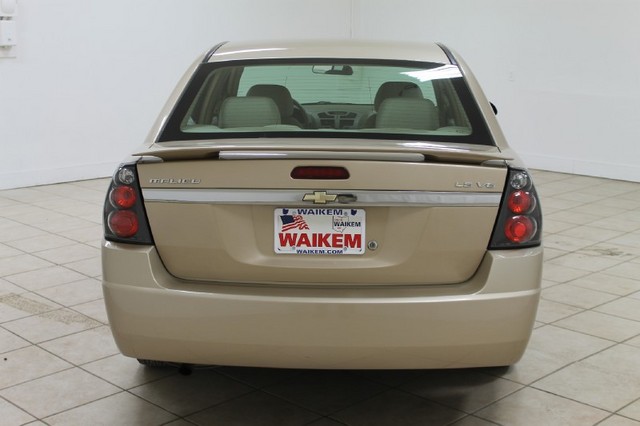 Chevrolet Malibu 2005 photo 3