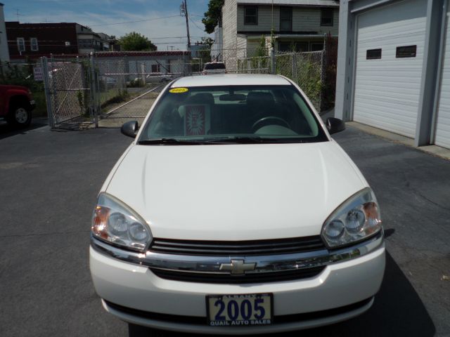 Chevrolet Malibu 2005 photo 3