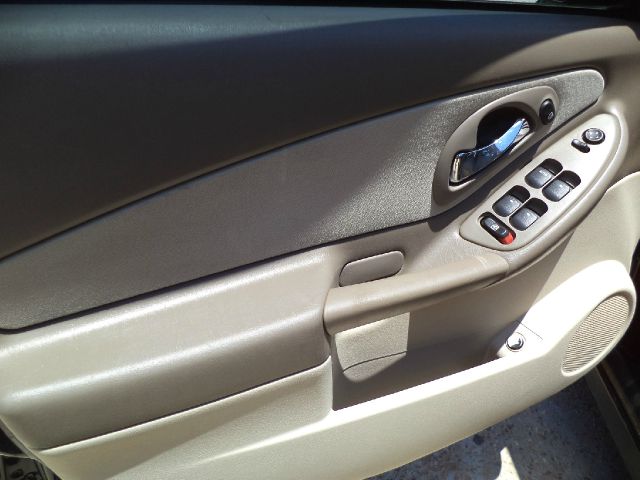 Chevrolet Malibu Base Sedan